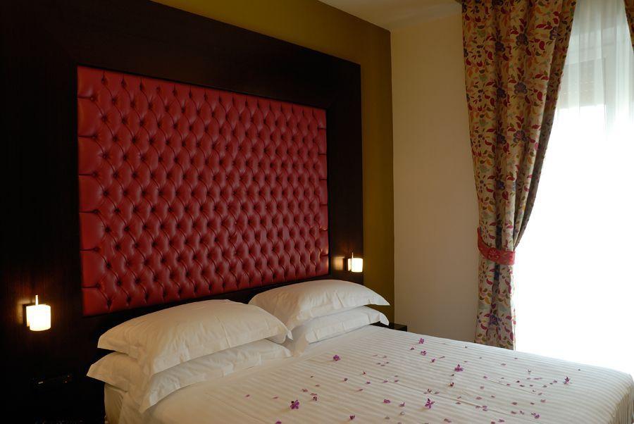 Gambrinus Hotel Roma Esterno foto