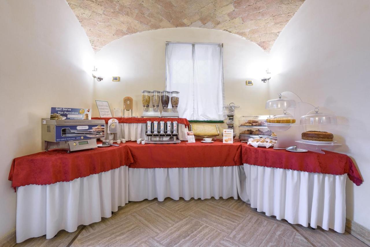Gambrinus Hotel Roma Esterno foto