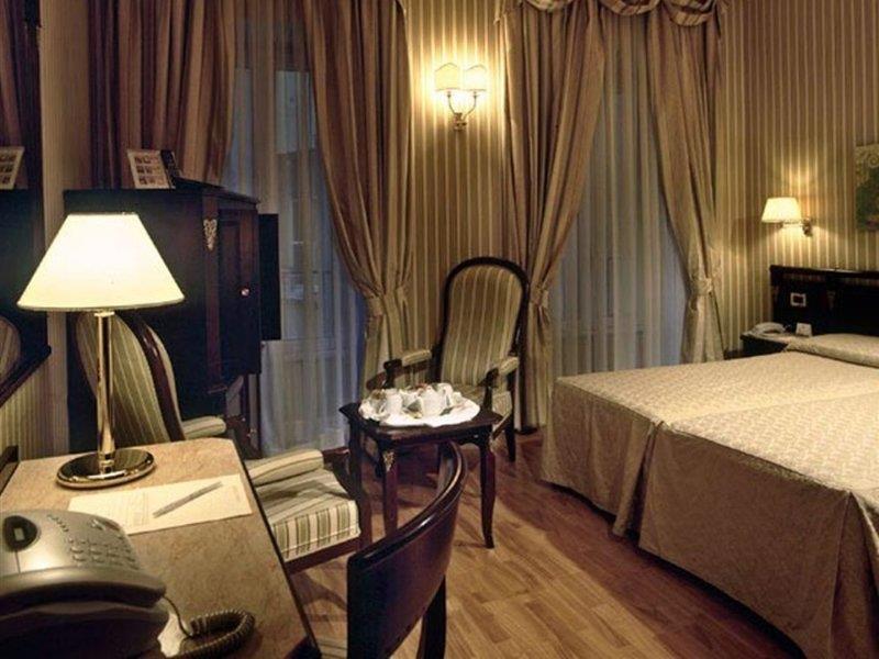 Gambrinus Hotel Roma Esterno foto