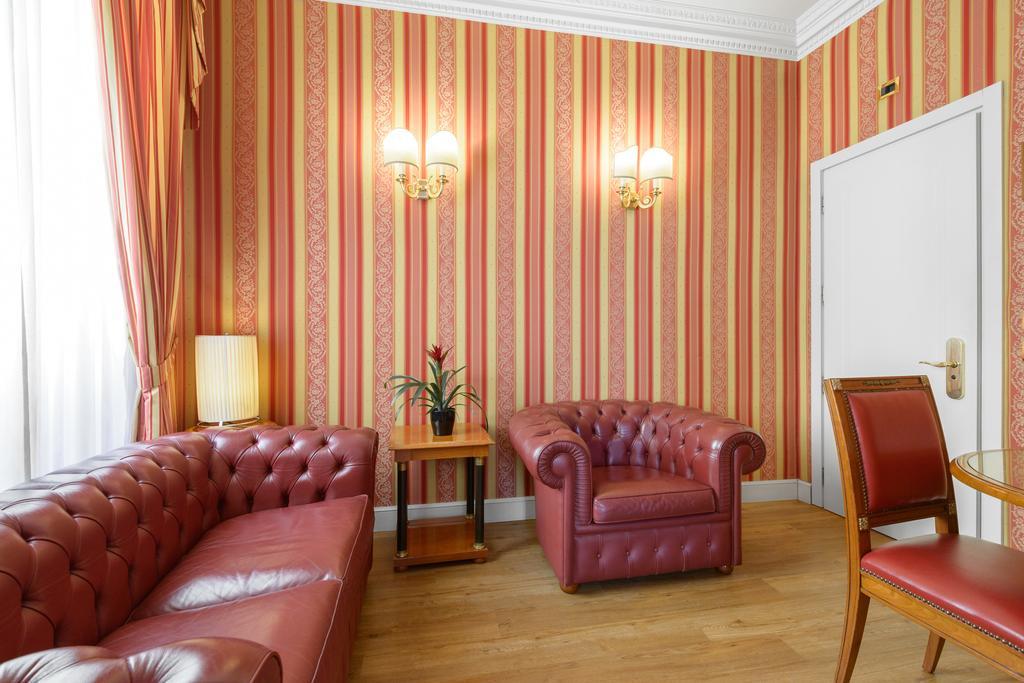 Gambrinus Hotel Roma Esterno foto