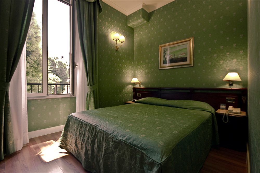 Gambrinus Hotel Roma Esterno foto