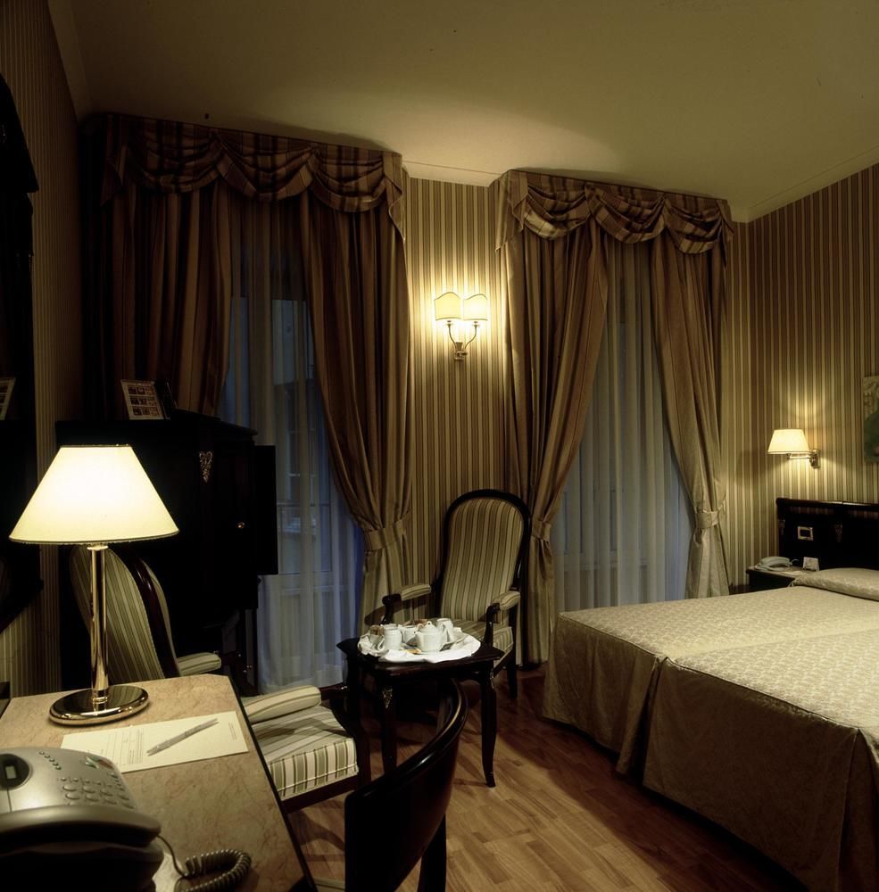 Gambrinus Hotel Roma Esterno foto