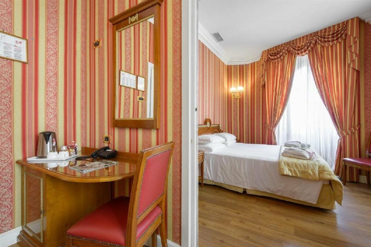 Gambrinus Hotel Roma Esterno foto